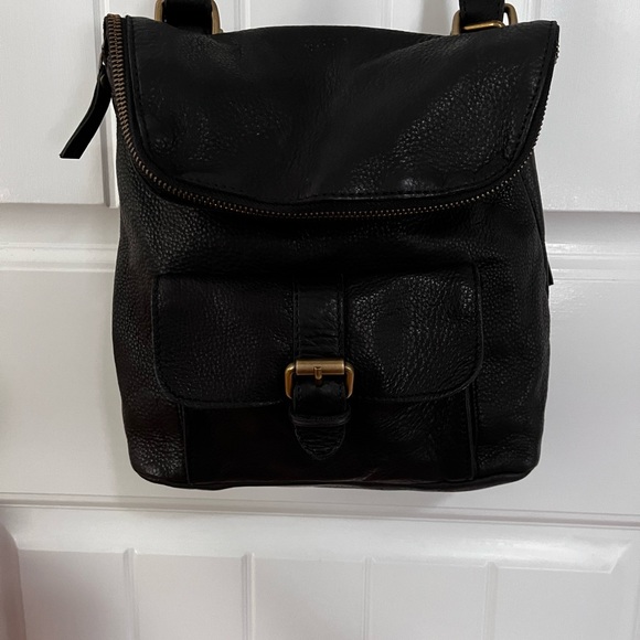 Fat Face Black Leather Bag  2 in 1 Rucksack/Cross Body Backpack - Picture 1 of 8